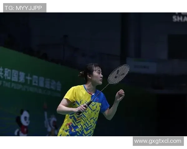 运动最新数据黄芳专访：回顾羽毛球生涯的辉煌与挑战之路